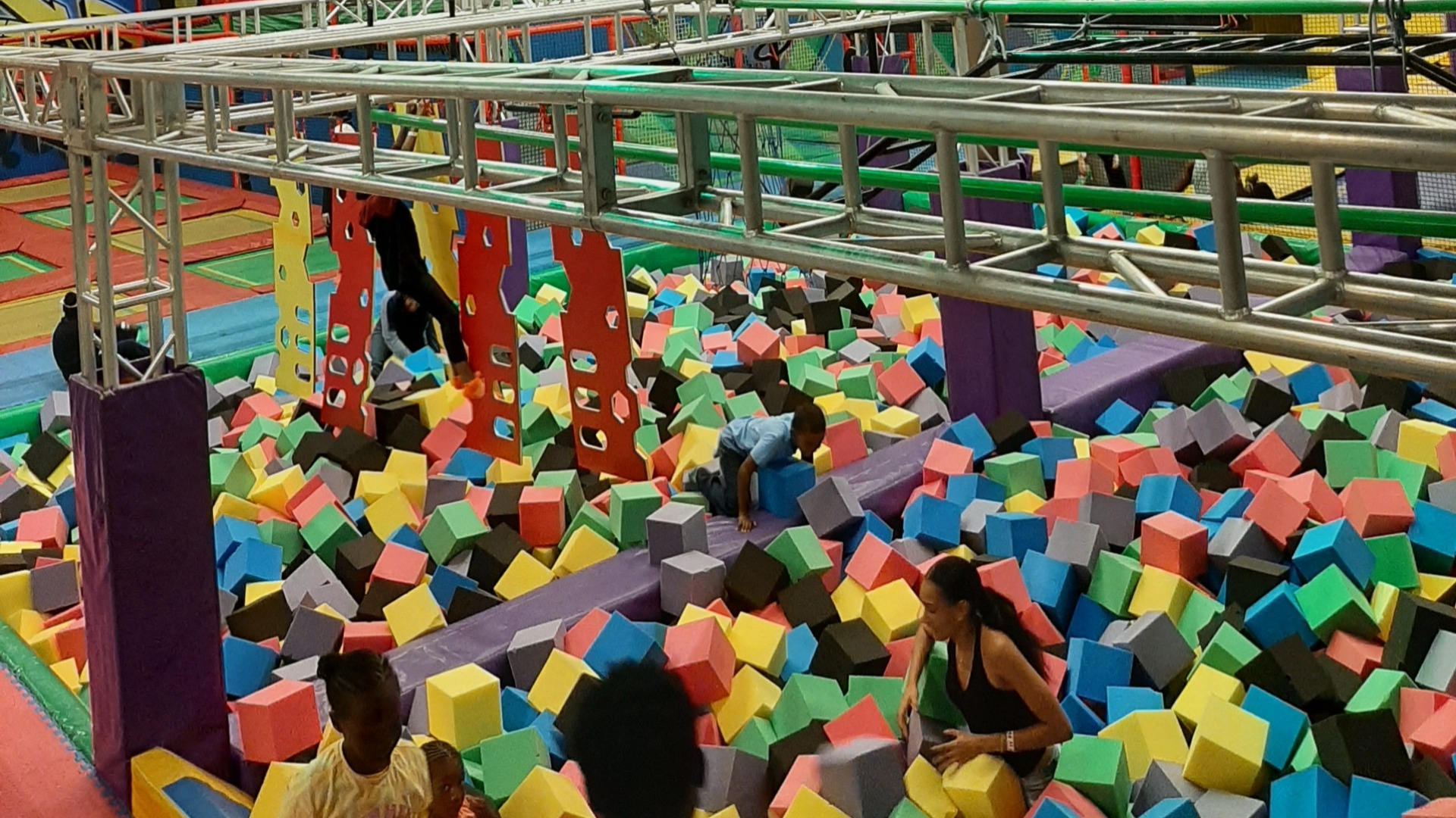 Ozone Trampoline Park — image 4