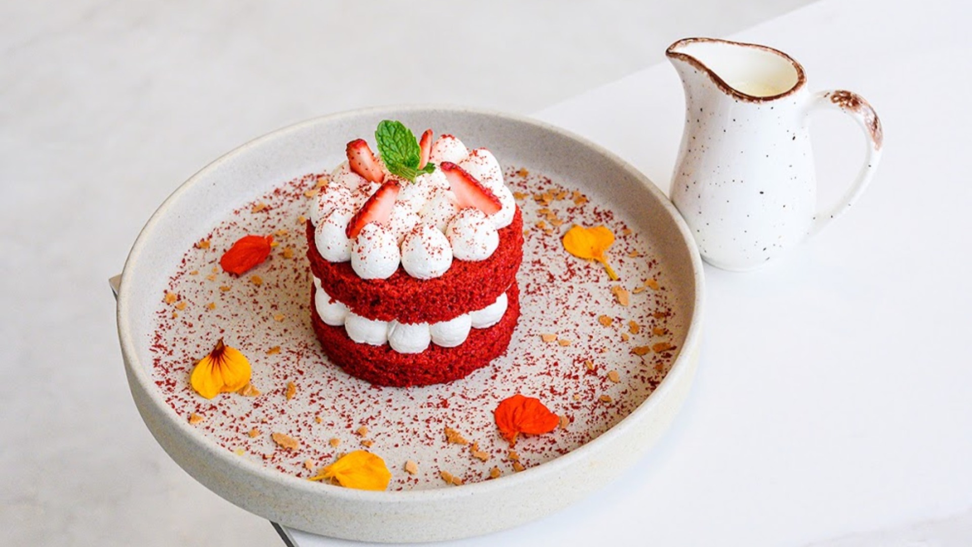 Izzi Brunch & Cake — image 1
