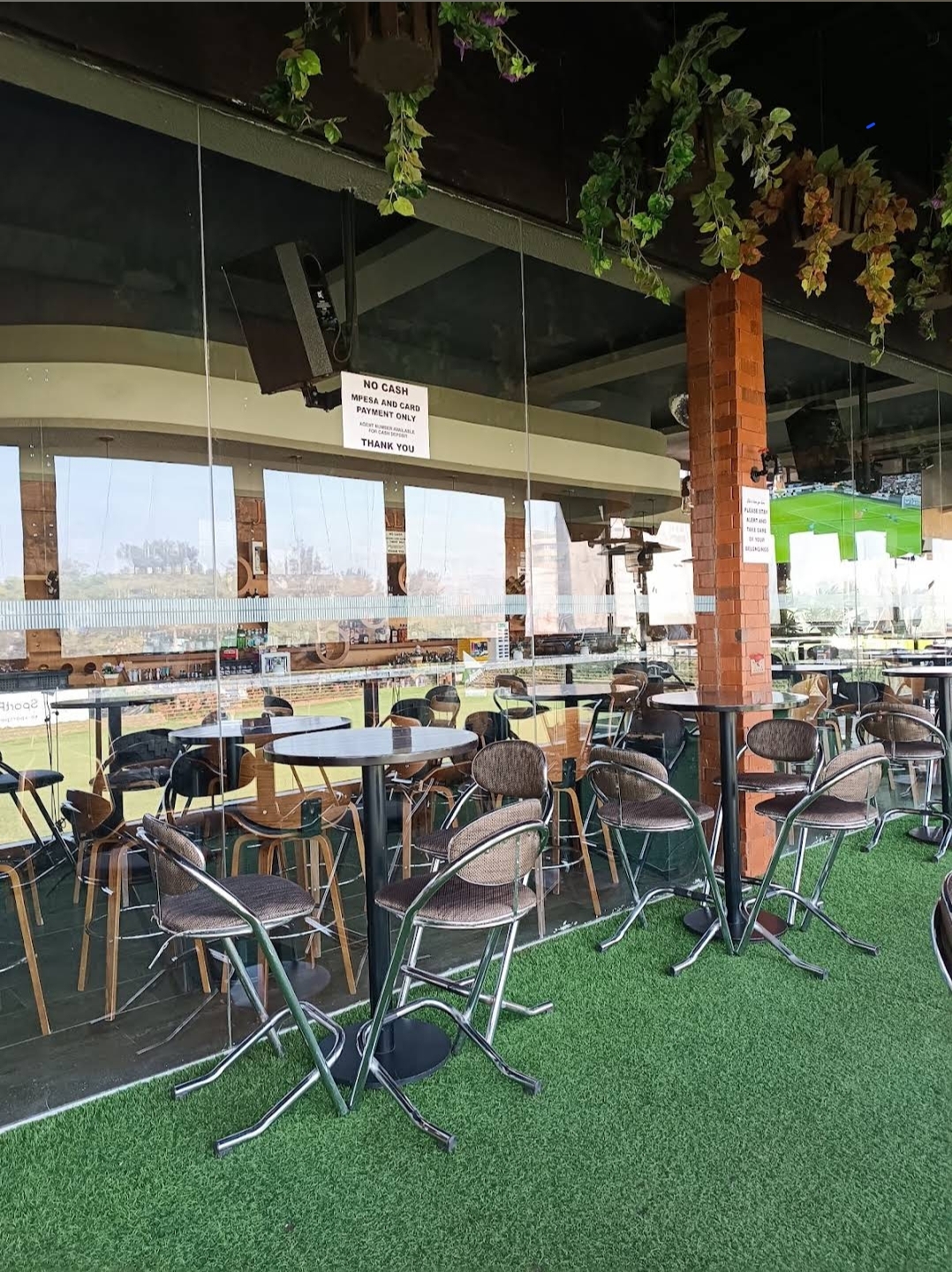 The Orchid Lounge & Grill — image 2