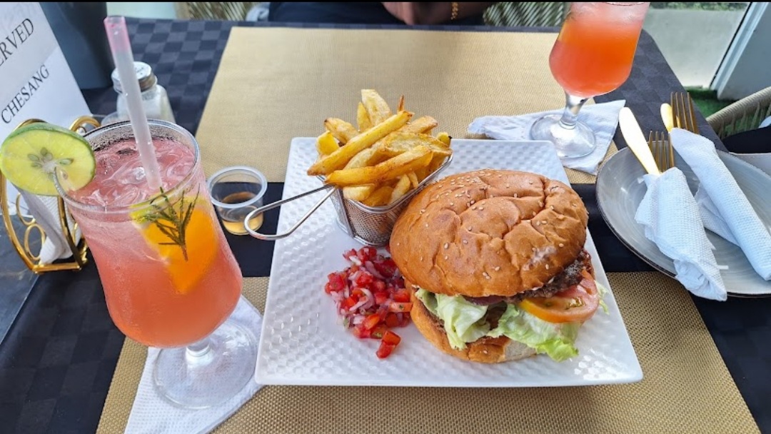 Maboneng Lounge & Restaurant — image 5