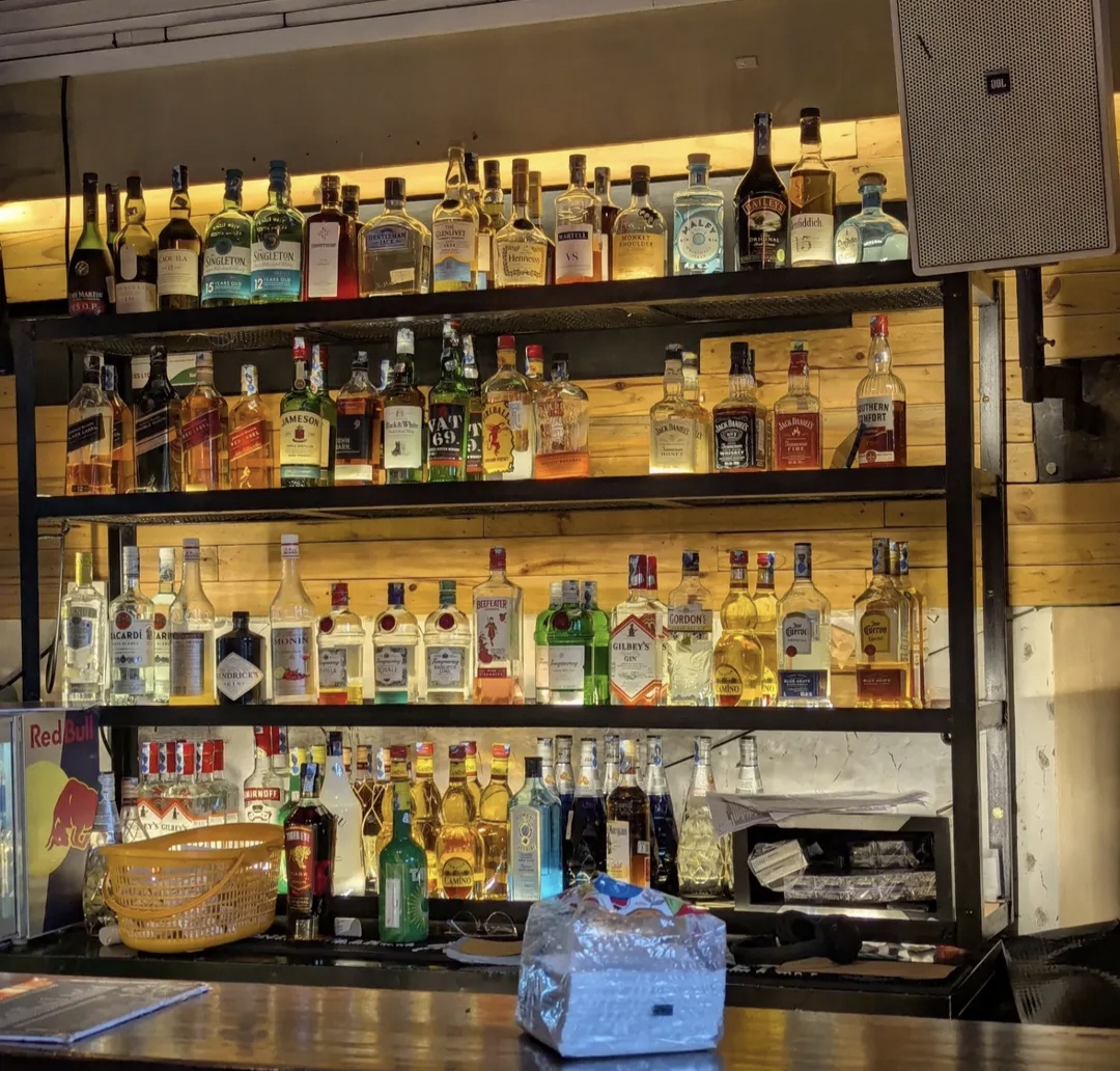 Mwenda's Pub and Cocktails — image 4